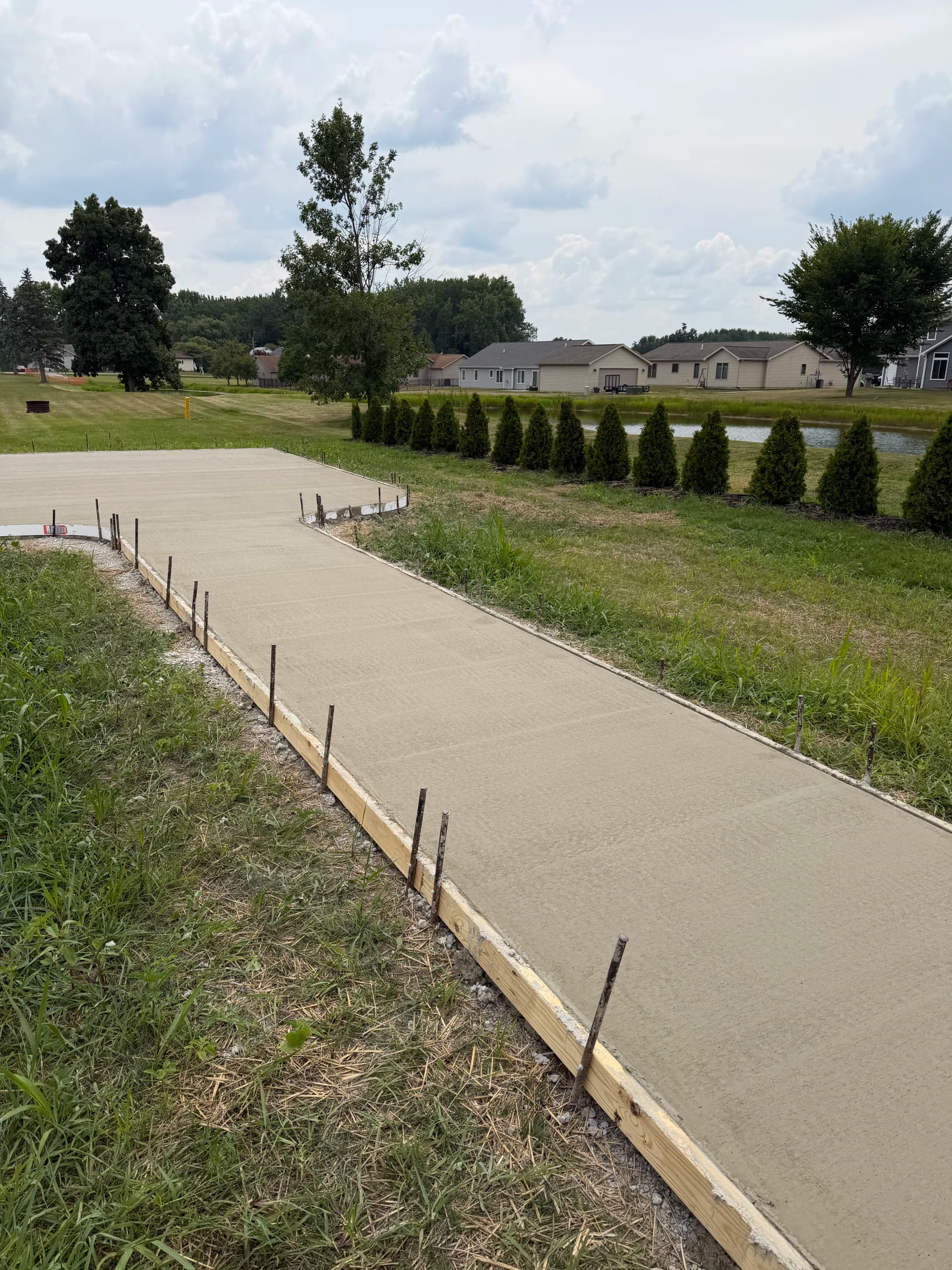 Gallery photos for Concrete Pad and Sidewalk Built for a Pergola Space: Image #3