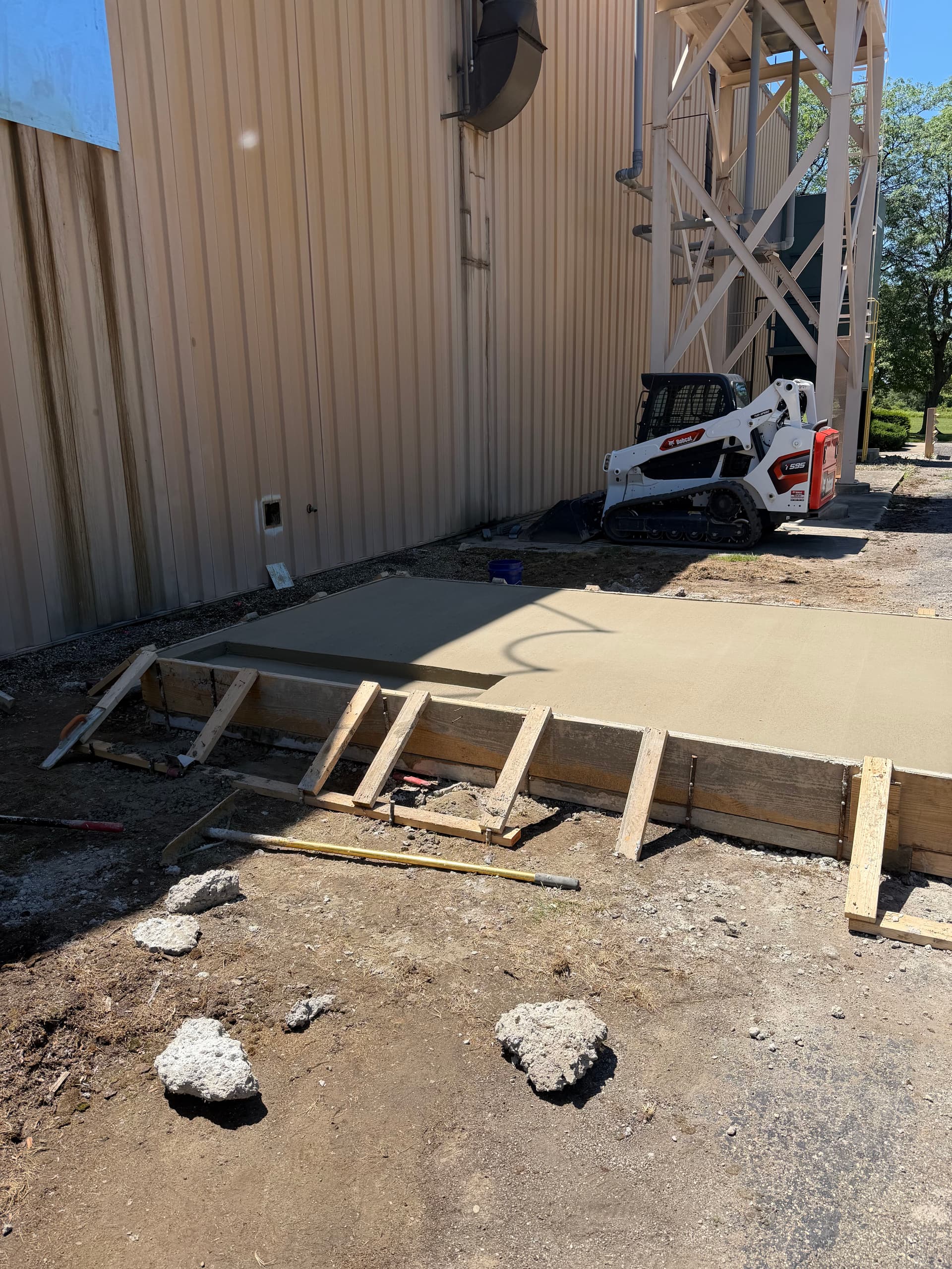 Gallery photos for Concrete Equipment Pad Poured and Finished for Air Cleaner Unit: Image #7