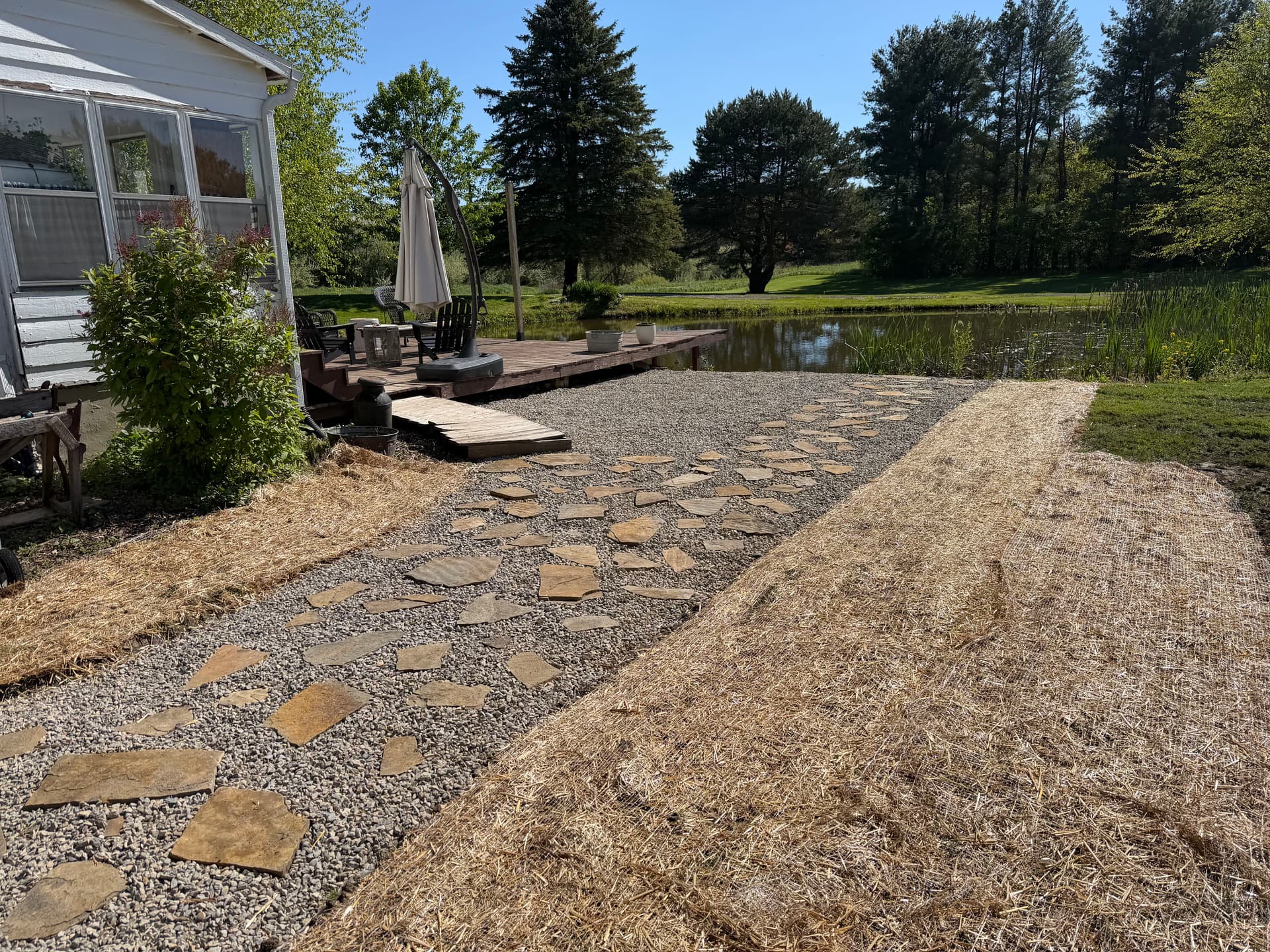 Gallery photos for Flagstone and Gravel Walkway Fixes a Muddy Yard Problem: Image #1